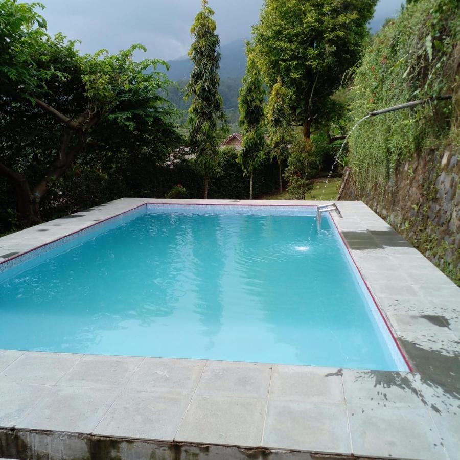 Saung Orange Village Villa Bogor